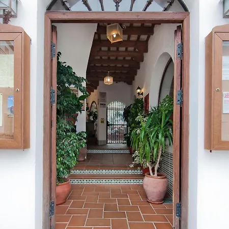 Restaurante Blanco Y Hotel 2*