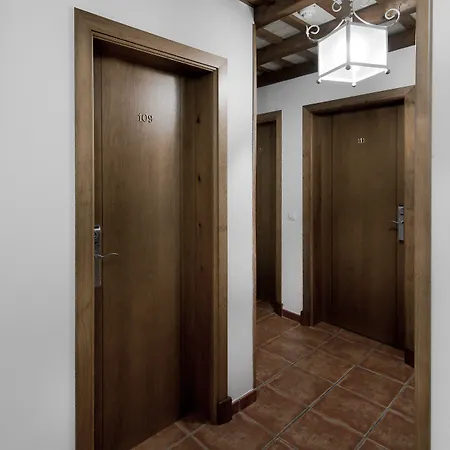 Hotel Restaurante Blanco Y 2*