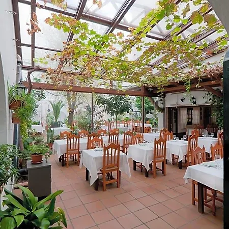 Hotel Restaurante Blanco Y