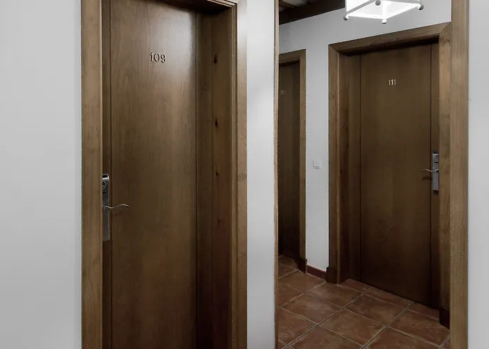 Hotell Restaurante Blanco Y 2*