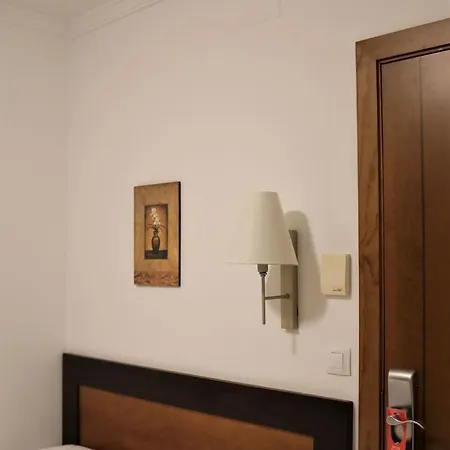 Restaurante Blanco Y 2* Коніль-де-ла-Фронтера