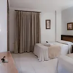 Hotel Restaurante Blanco Y Conil De La Frontera